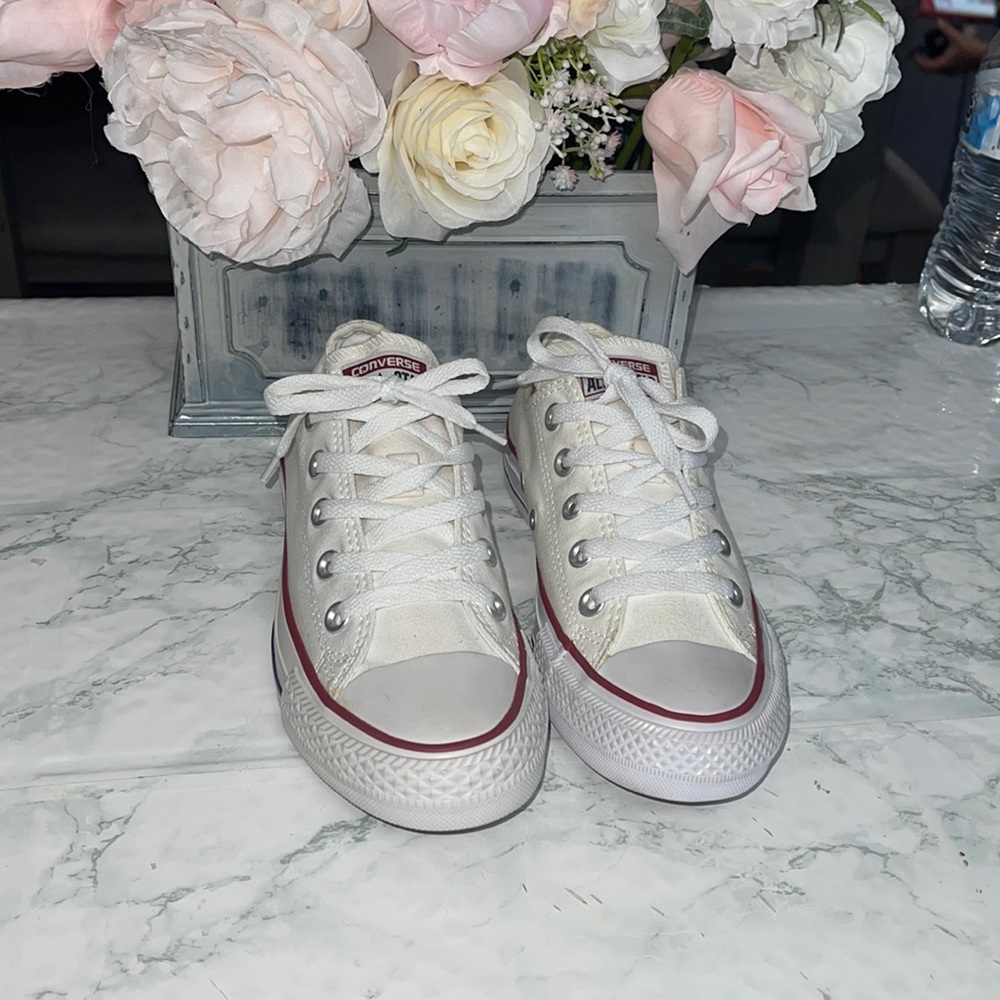 SOLD.  CONVERSE New never used